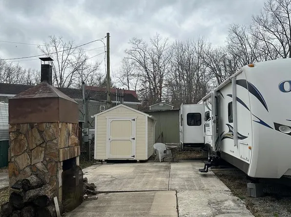 66 NW Sioux Trl, Crossville, TN 38572