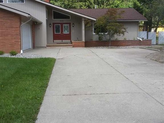4th image of 5210 Cardington Dr