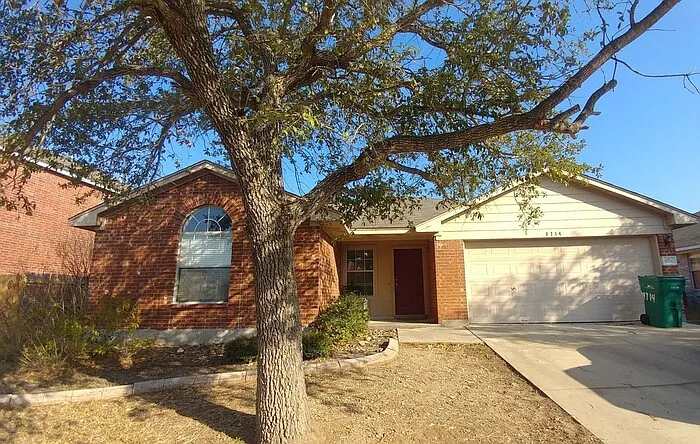 3 bed, 2.0 bath, 1529 sqft, $1,650 — Photo 1