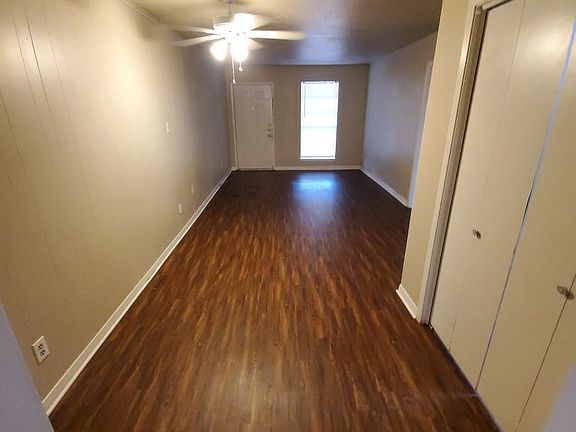 5th image of 3902 Olive St