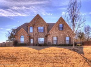 14267 Buttercup Dr, Olive Branch, MS 38654