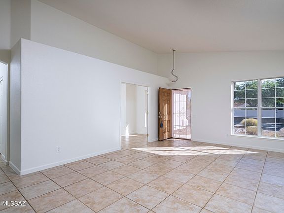3rd image of 218 S Sonoran Heights Dr