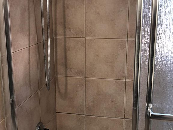 5th image of 1475 W 157th St #B