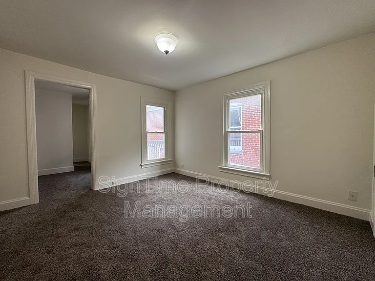 627 N Mulberry St — Photo 20