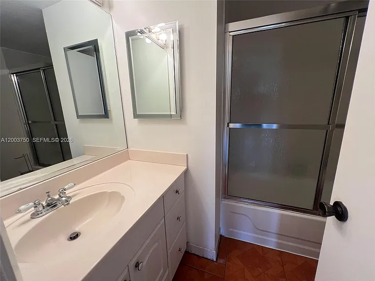 8401 SW 107th Ave #322E — Photo 19