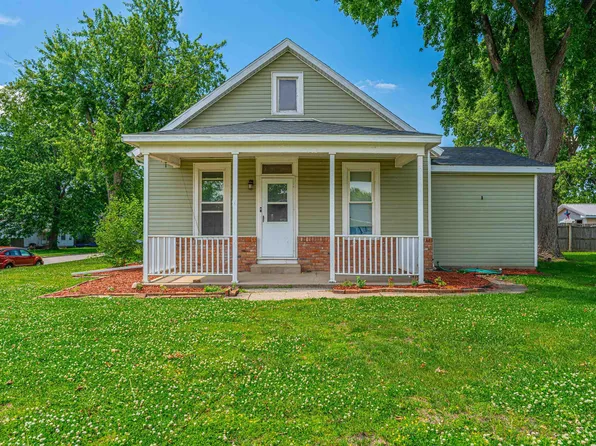 228 Willard Ave, Lincoln, IL 62656