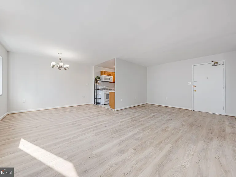 1200 S Arlington Ridge Rd #714 — Photo 6