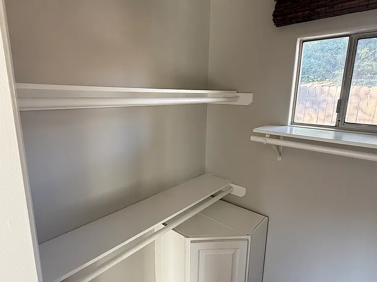 3225 Montrose Ave #A — Photo 17