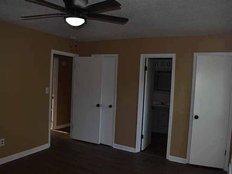 5139 Cornell Dr — Photo 19