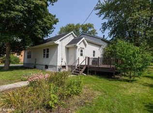 302 Maplewood Ave, Dekalb, IL 60115