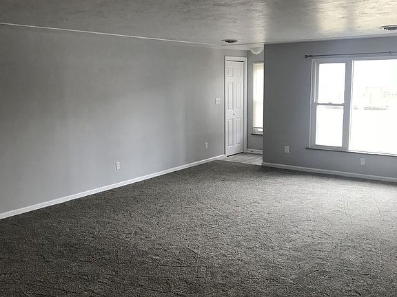 5th image of 500 Garford Ave