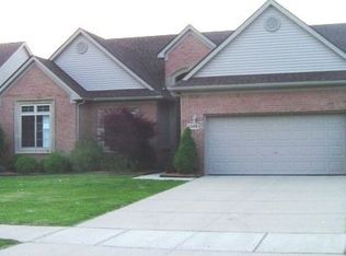 1346 Red Cedar Ln, Carleton, MI 48117