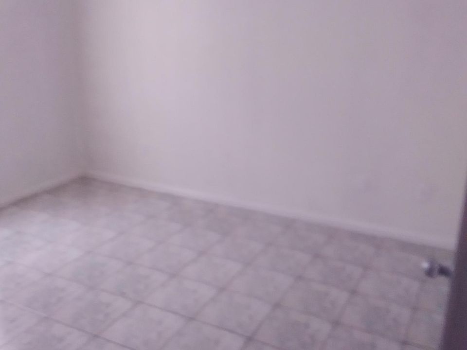 1st image of 4620 N D St APT 5