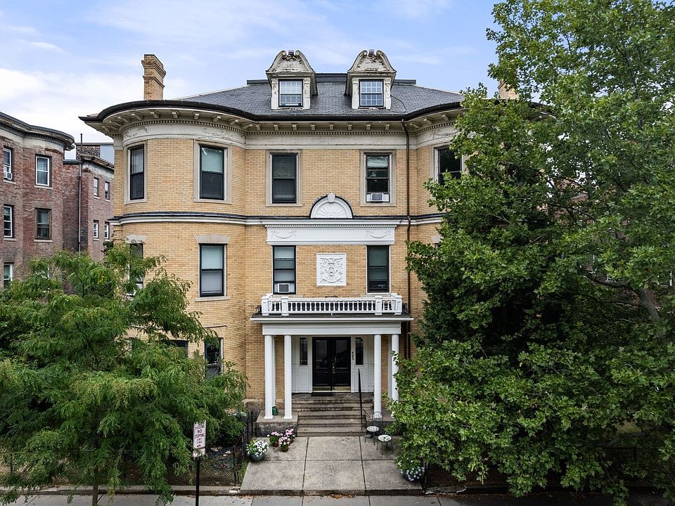 1st image of 465 Washington St APT 1