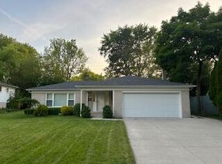 27645 Dover St, Southfield, MI 48076