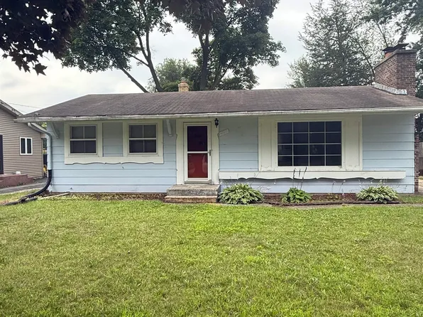 4709 Mohawk Rd, Rockford, IL 61107