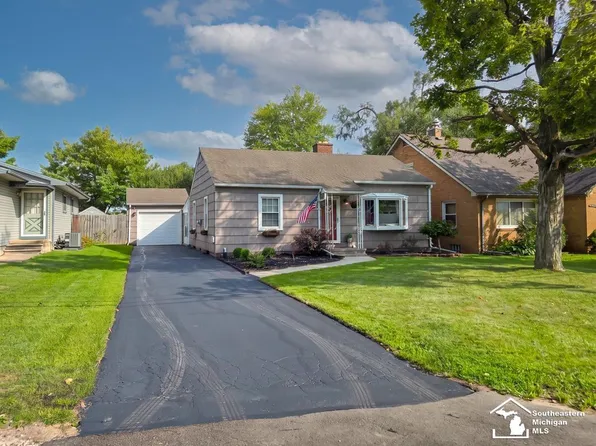 15476 Charles St, Monroe, MI 48161