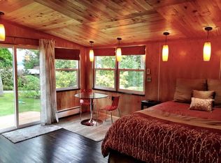 6560 NE Maple St #A, Bainbridge Island, WA 98110