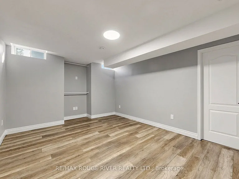66 Telegraph Dr — Photo 39