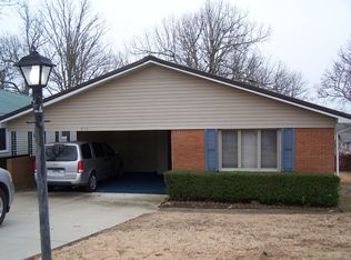 913 N Manor Dr #H-B, Horseshoe Bend, AR 72512