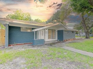 2723 Summertime Dr, Houston, TX 77045
