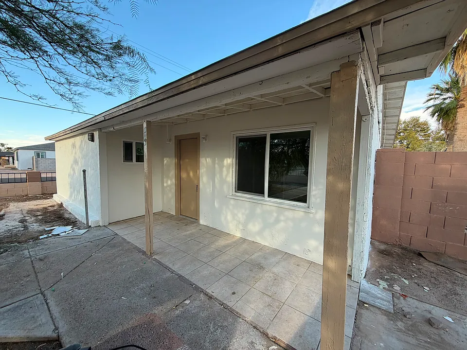 420 N Morrison Ave