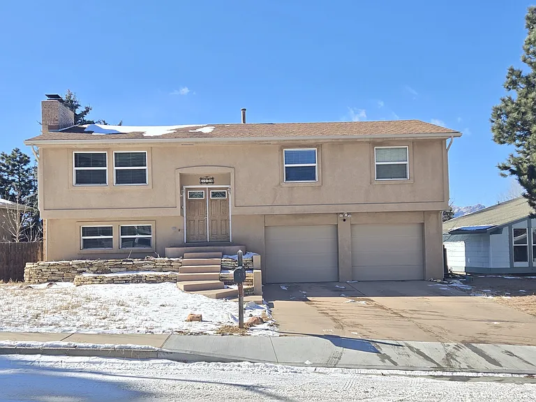 5620 Del Paz Dr — Photo 1