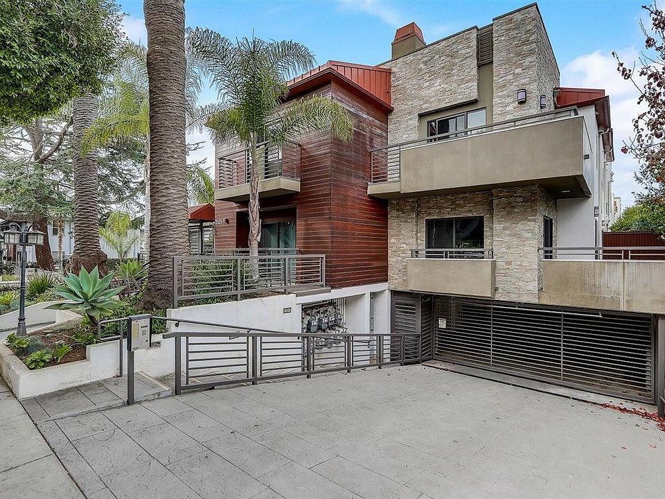 1st image of 2121 Virginia Ave