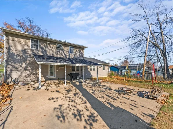 2415 Wilson Ave SW, Cedar Rapids, IA 52404