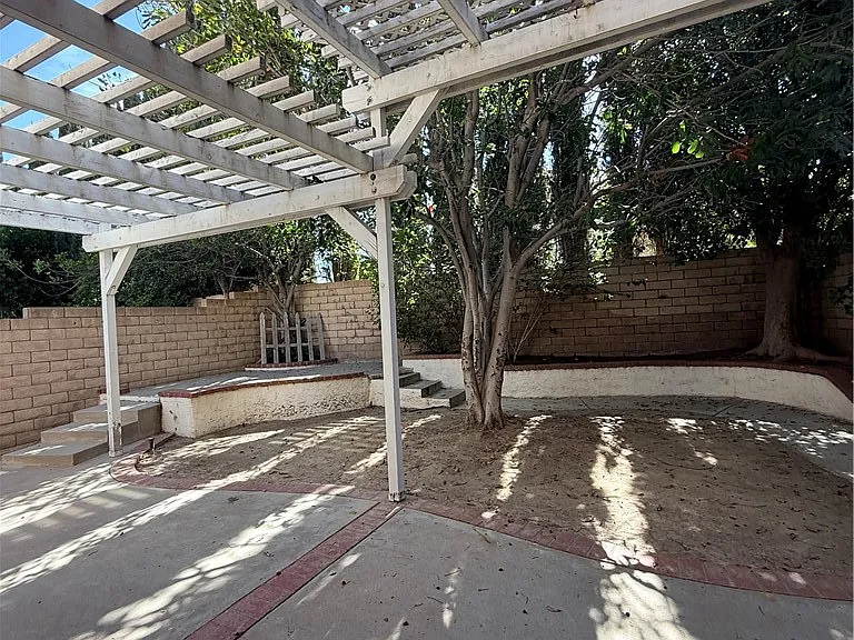 12022 Falcon Crest Way — Photo 44