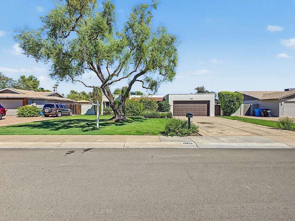13015 N 49th Pl