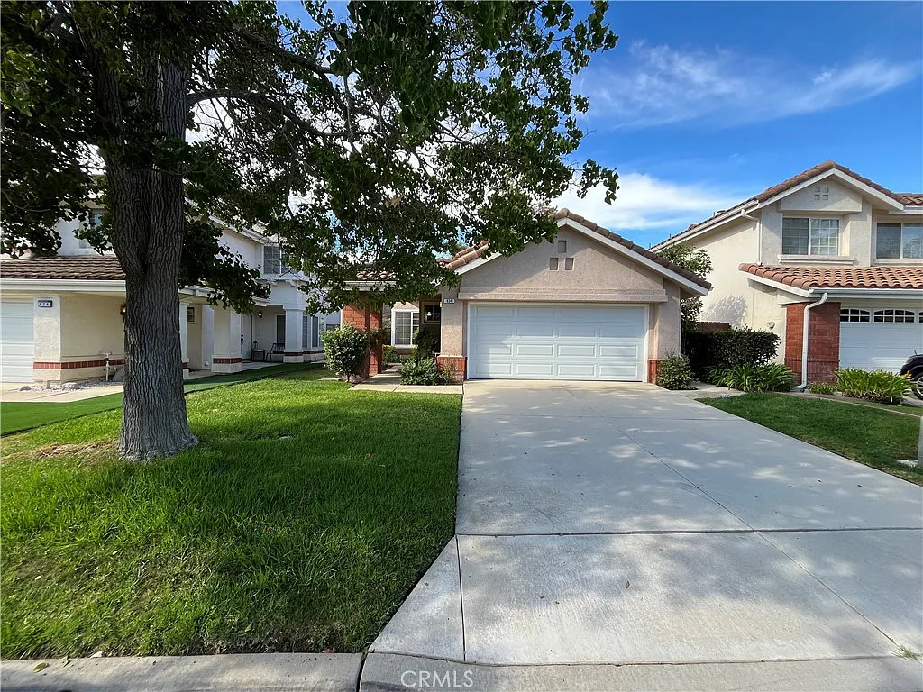 3 bed, 1408 sqft, $4,495 — Photo 2
