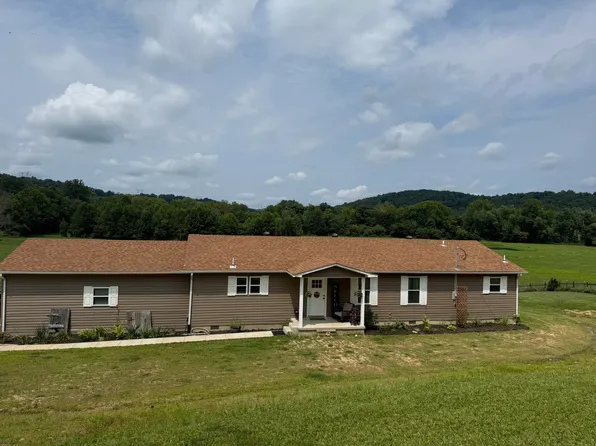 9529 Grandview Lake Rd, Ashland, KY 41102