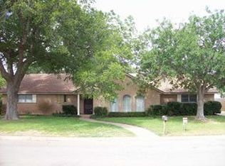 709 Ivy Ann Dr, Woodway, TX 76712