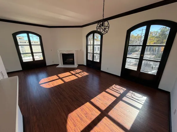 b8930, 8930 Burton Way Unit 303, Beverly Hills, CA 90211