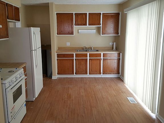 2nd image of 22410 Yates Ave