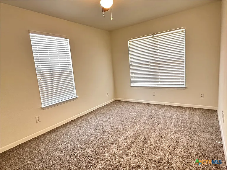 1501 Earle St — Photo 10