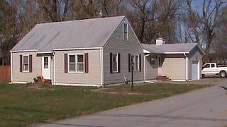 2nd image of 1534 E Walnut St