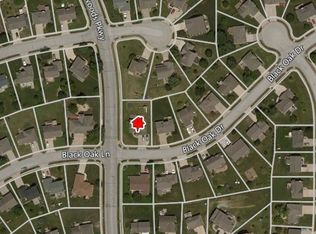 1002 Black Oak Dr, Liberty, MO 64068