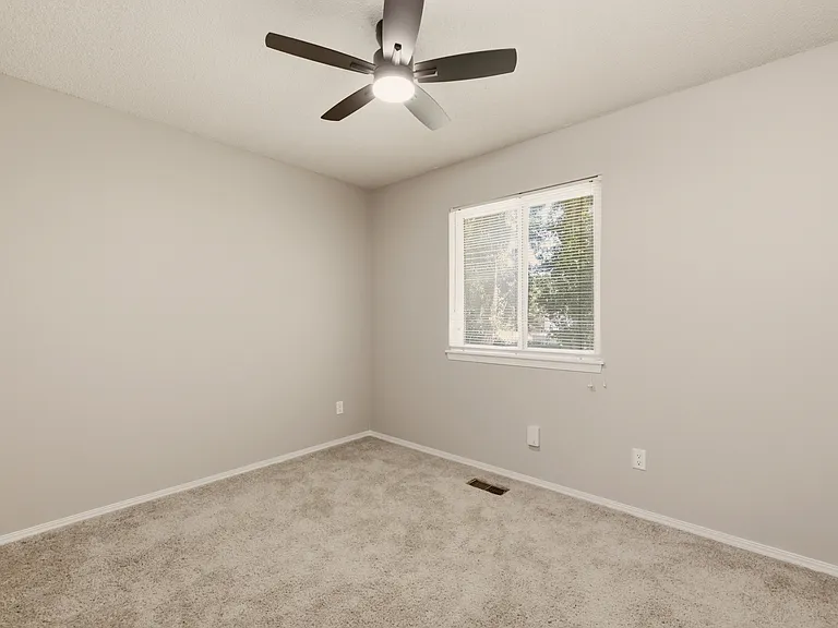 1428 N Rawhide St — Photo 13