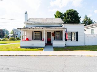 15 1st Ave, Warrensburg, NY 12885