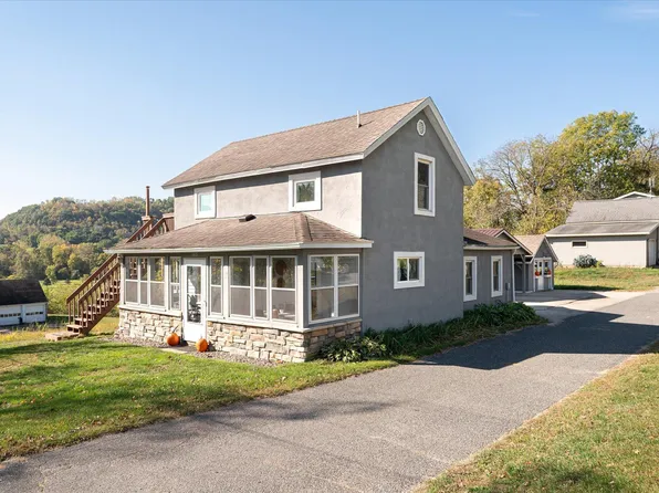 105 6th St, Hokah, MN 55941