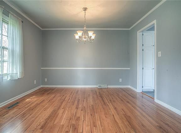 4th image of 9145 Westbrooke Dr