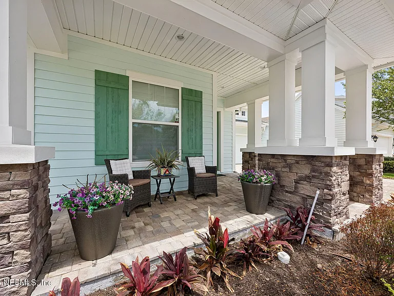 45 Tamarac Ave — Photo 4