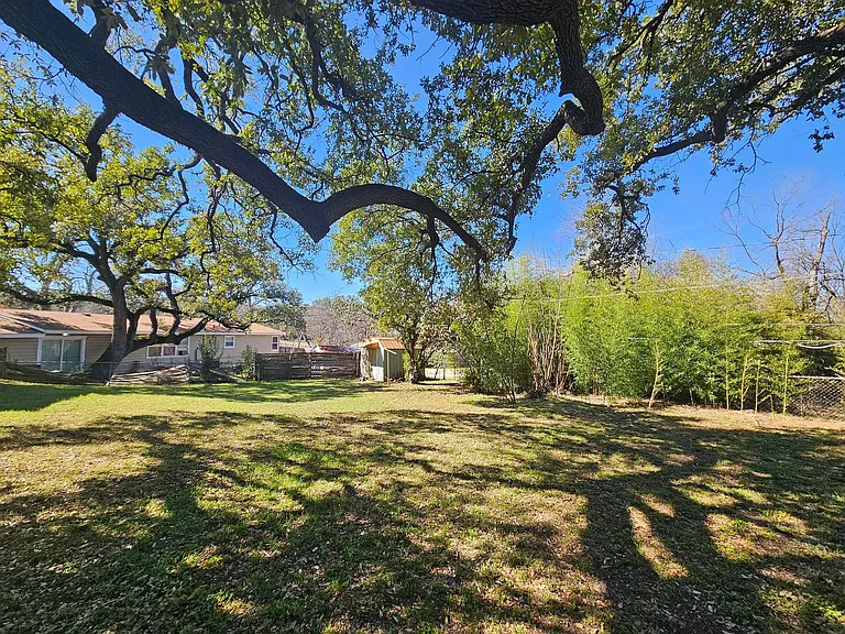 1506 Live Oak Dr — Photo 19