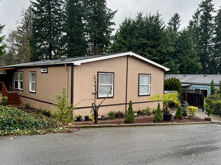 18101 S Country Village Dr — Photo 2