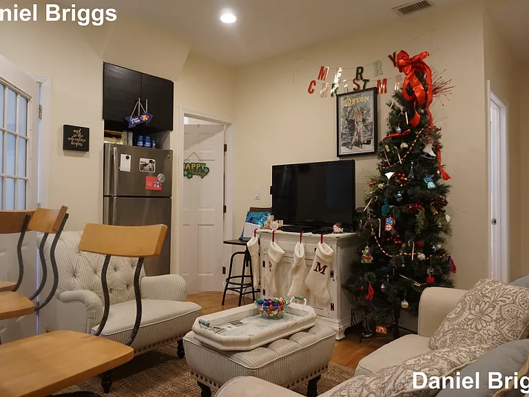 1801 Beacon St #6 — Photo 4