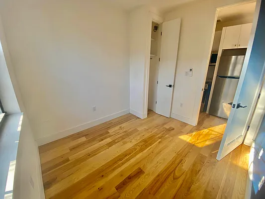 Rented by Batra Group Inc | media 15