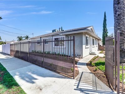 6556 Teesdale Ave, North Hollywood, CA, 91606