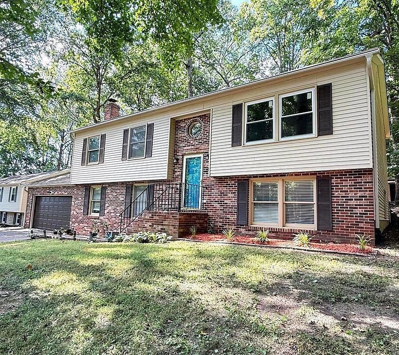 1st image of 1137 Columbus Dr
